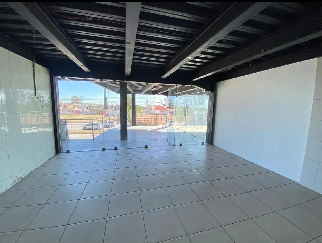 Local Comercial en Plaza Cima